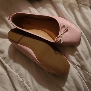 Ballet flats